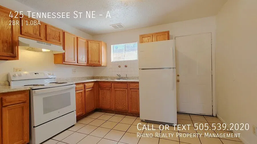 Charming 2 Bedroom 1 Bath In the La Mesa Neighborhood! — Photo 2