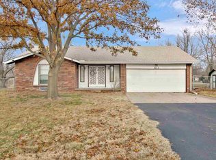 8243 S Peach Ln, Derby, KS 67037