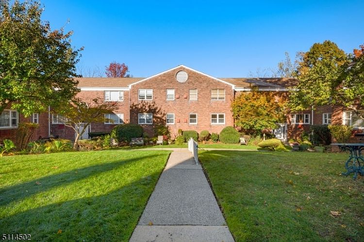 1st image of 300 Claremont Ave #C-5-204