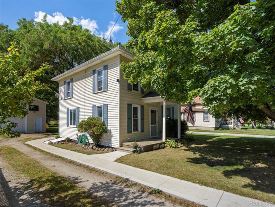 73391 Fulton St, Armada, MI 48005