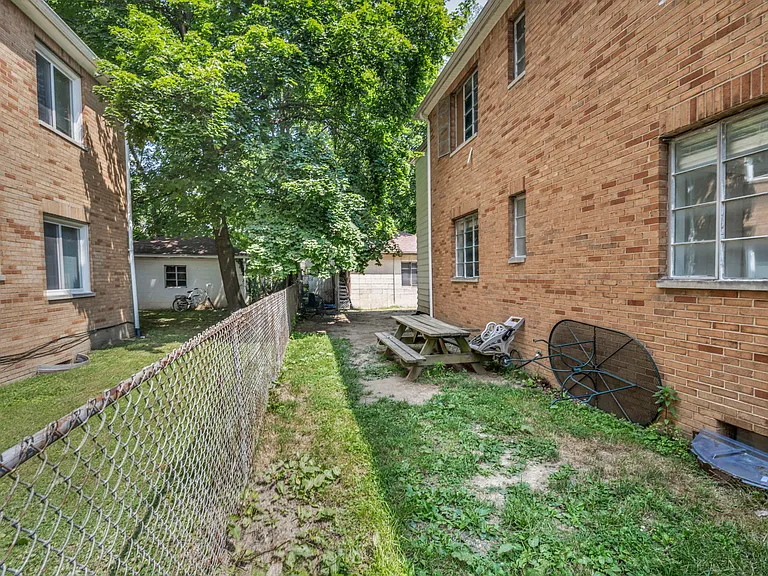 1787 Tanglewood Dr — Photo 21