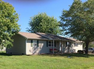 615 Courtney St, Saint James, MO 65559