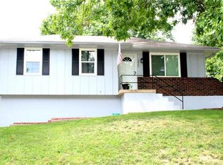 3920 S Masterbrooke Dr, Independence, MO 64055
