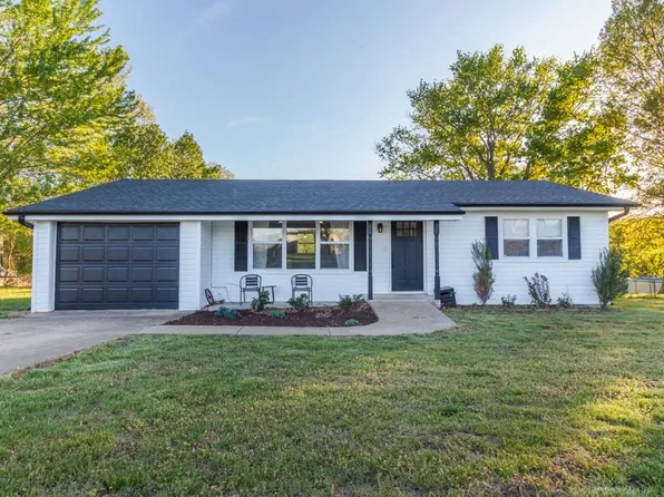 17554 Grace Rd, Lebanon, MO 65536