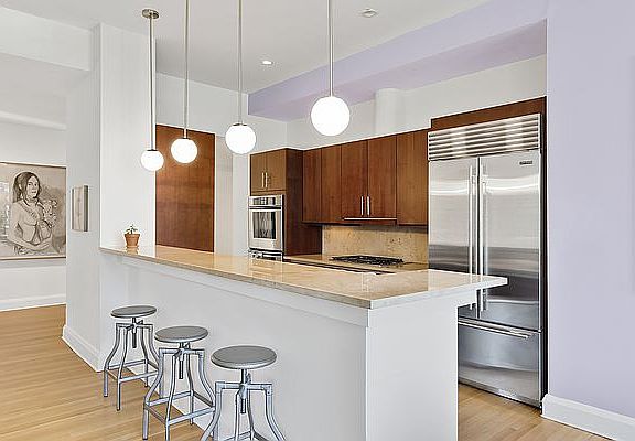 5th image of 124 Hudson St APT 4D