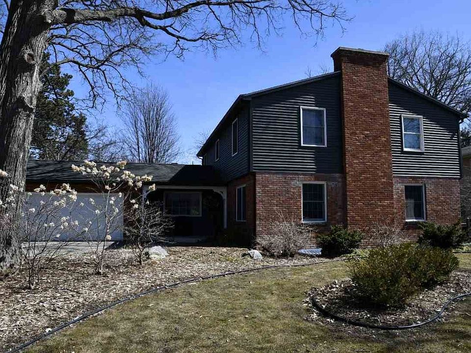 1st image of 205 Sharpe St