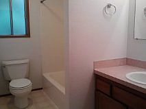 3rd image of 121 E Oak St