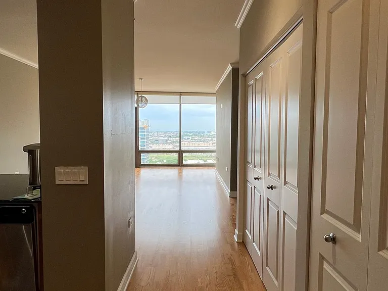 100 E 14th St #2207 — Photo 13