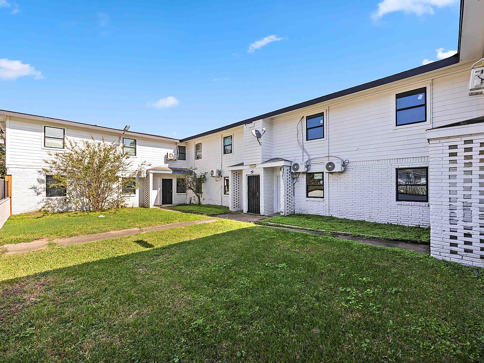 1st image of 6811 Del Rio St #17