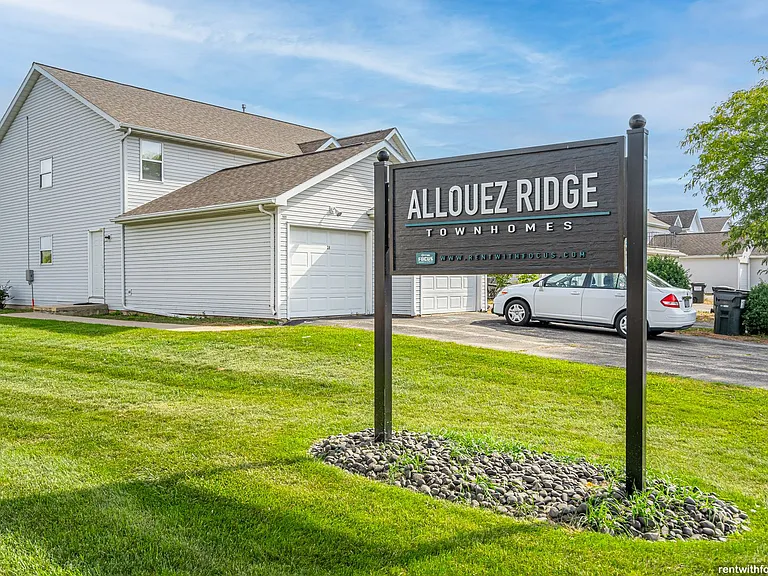 3835 E River Dr — Photo 14
