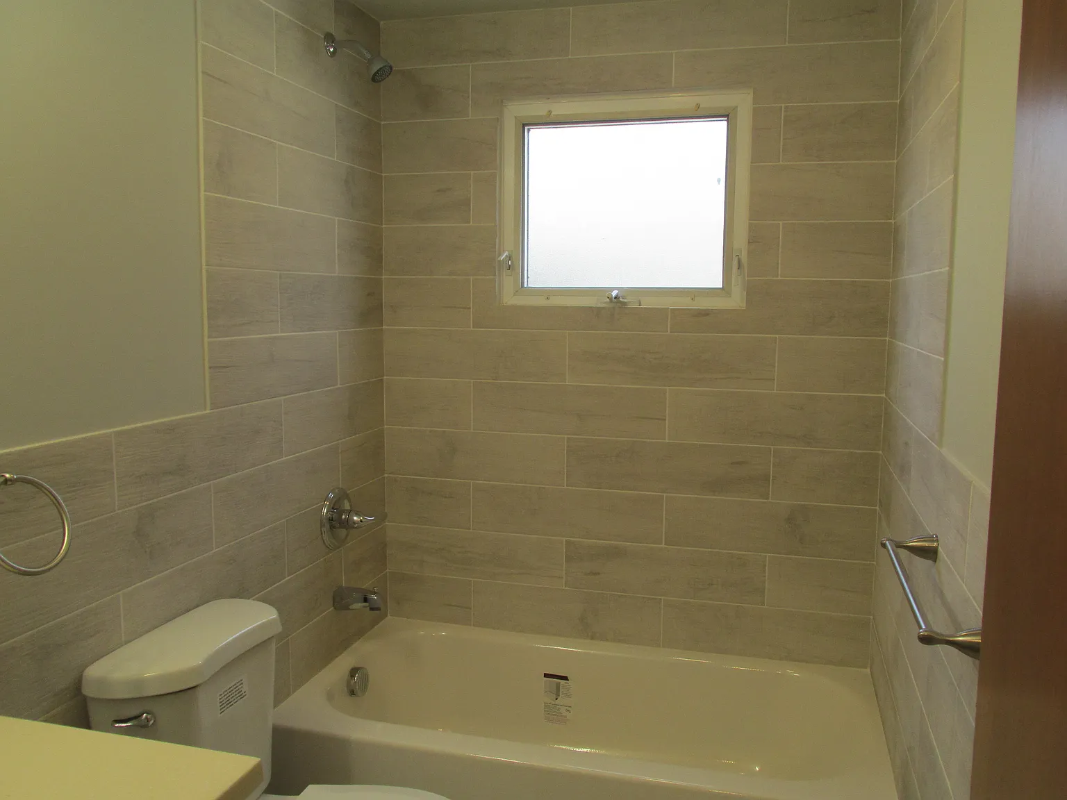 3 bed, 996 sqft, $1,500 — Photo 4