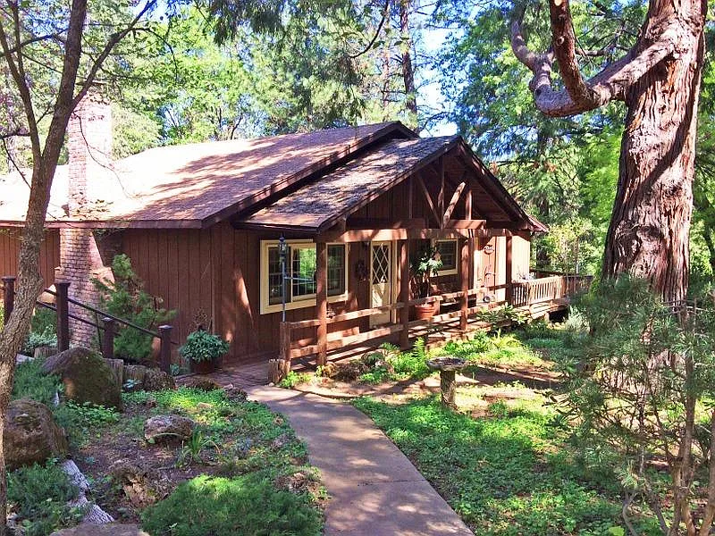 2251 Hassler Rd photo 1