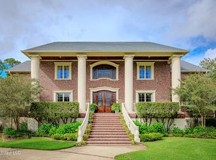 609 Rue Dauphine, Ocean Springs, MS 39564