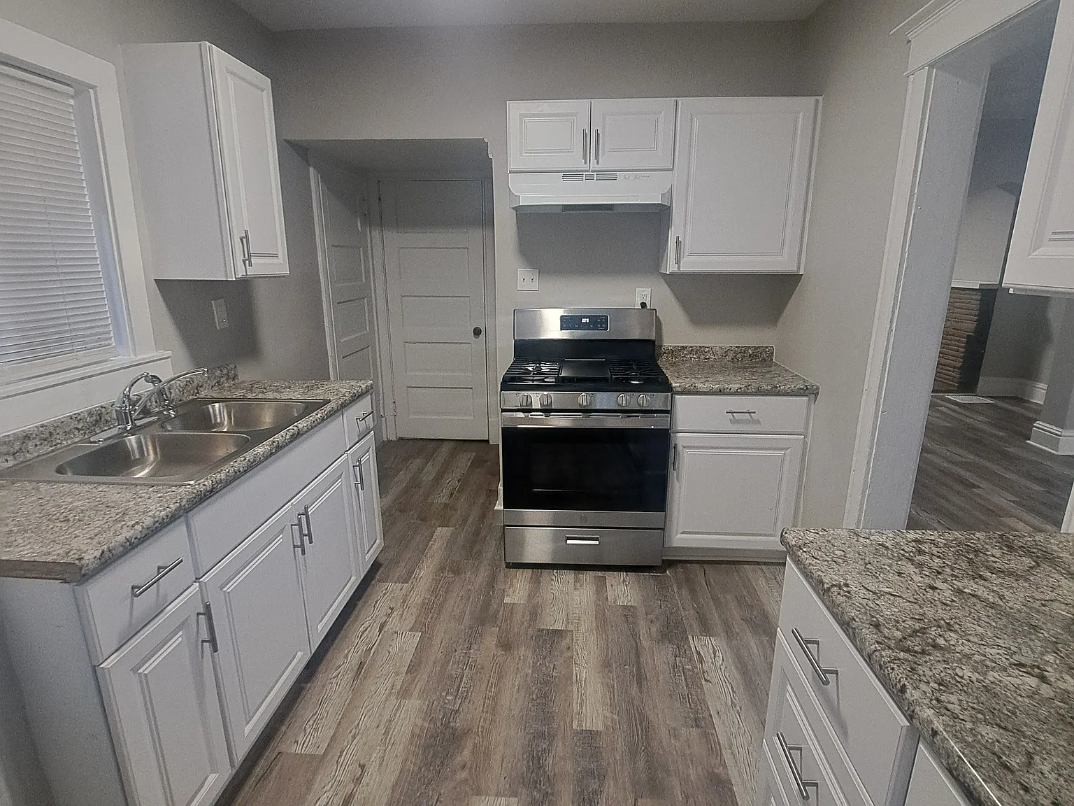 5 bed, 1774 sqft, $1,510 — Photo 2
