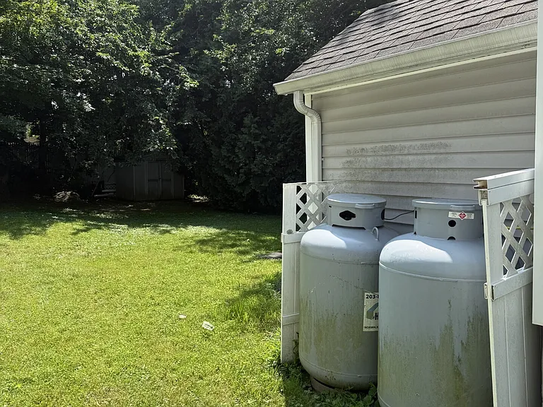 40 Emma Rd — Photo 5