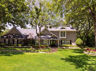 2102 Prestonwood Dr, Arlington, TX 76012