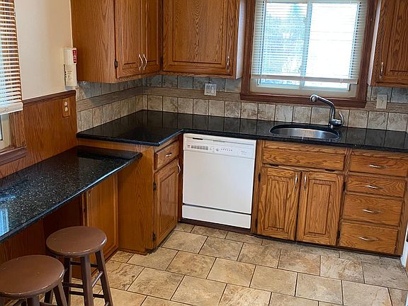 2nd image of 25930 Hass St