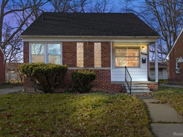 19445 W Pierson St, Detroit, MI 48219