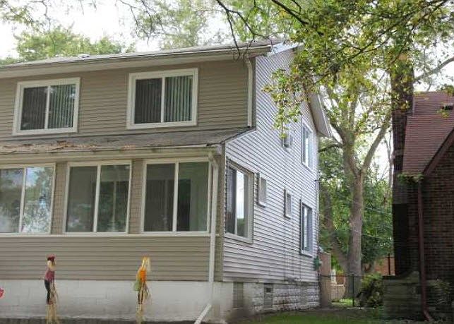 2nd image of 1162 Fort Park Blvd