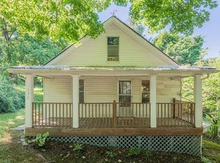 1320 Jennelle Rd, Blacksburg, VA 24060