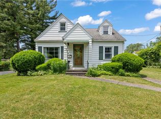 334 Woodcrest Rd, Rochester, NY 14616