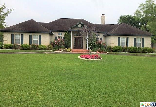 1st image of 111 Hickory Dr