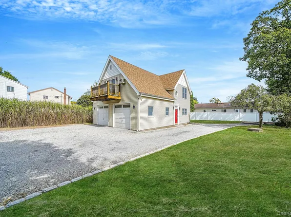 26 Bokel Road, Ronkonkoma, NY 11779