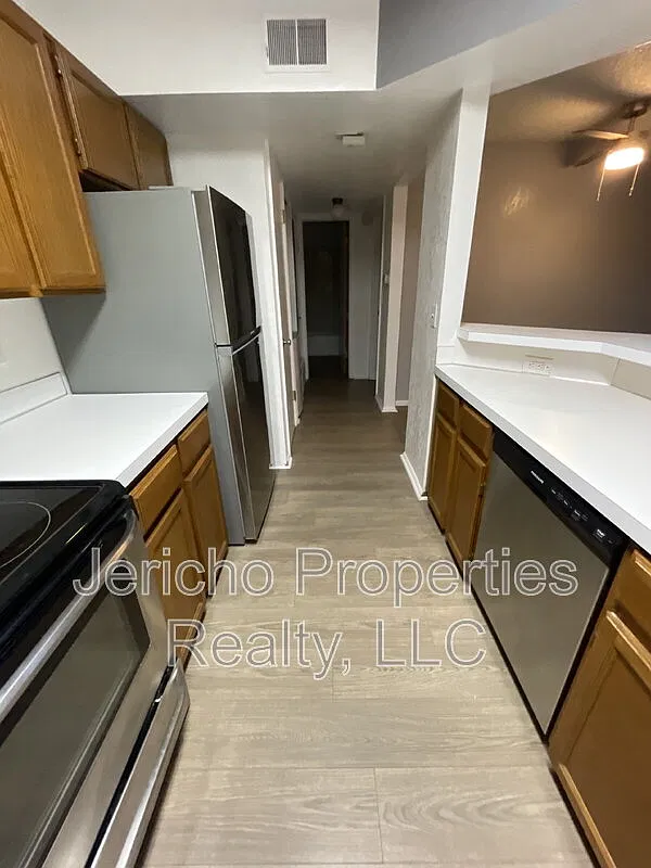 1 bed, 1.0 bath, 644 sqft, $1,395 — Photo 4