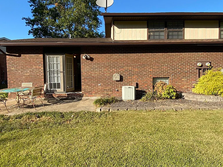 19 Concord Dr — Photo 3