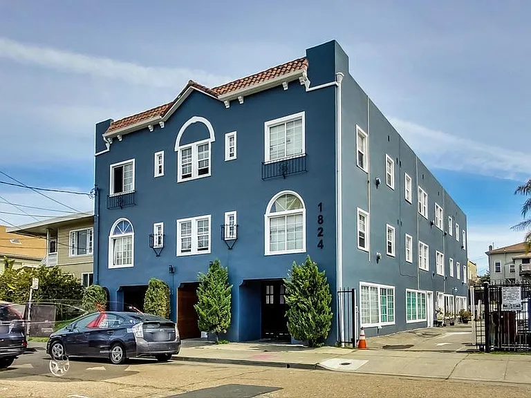1824 Linden St #15 — Photo 12