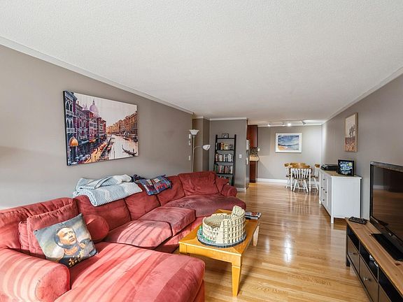 4th image of 2800 W 44th St Unit 104