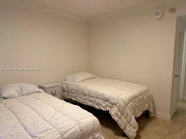 5161 Collins Ave #703 — Photo 10