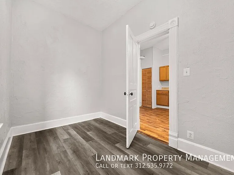 1124 N Wolcott Ave #2 — Photo 12