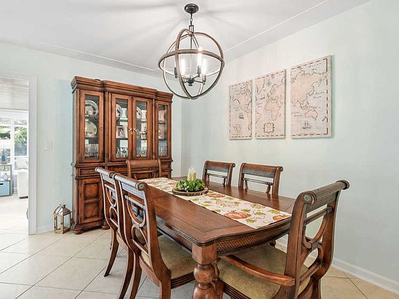 5th image of 408 Gull Ct