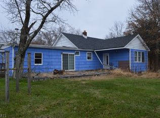 92 Oak Grove Rd, Raritan Twp., NJ 08822