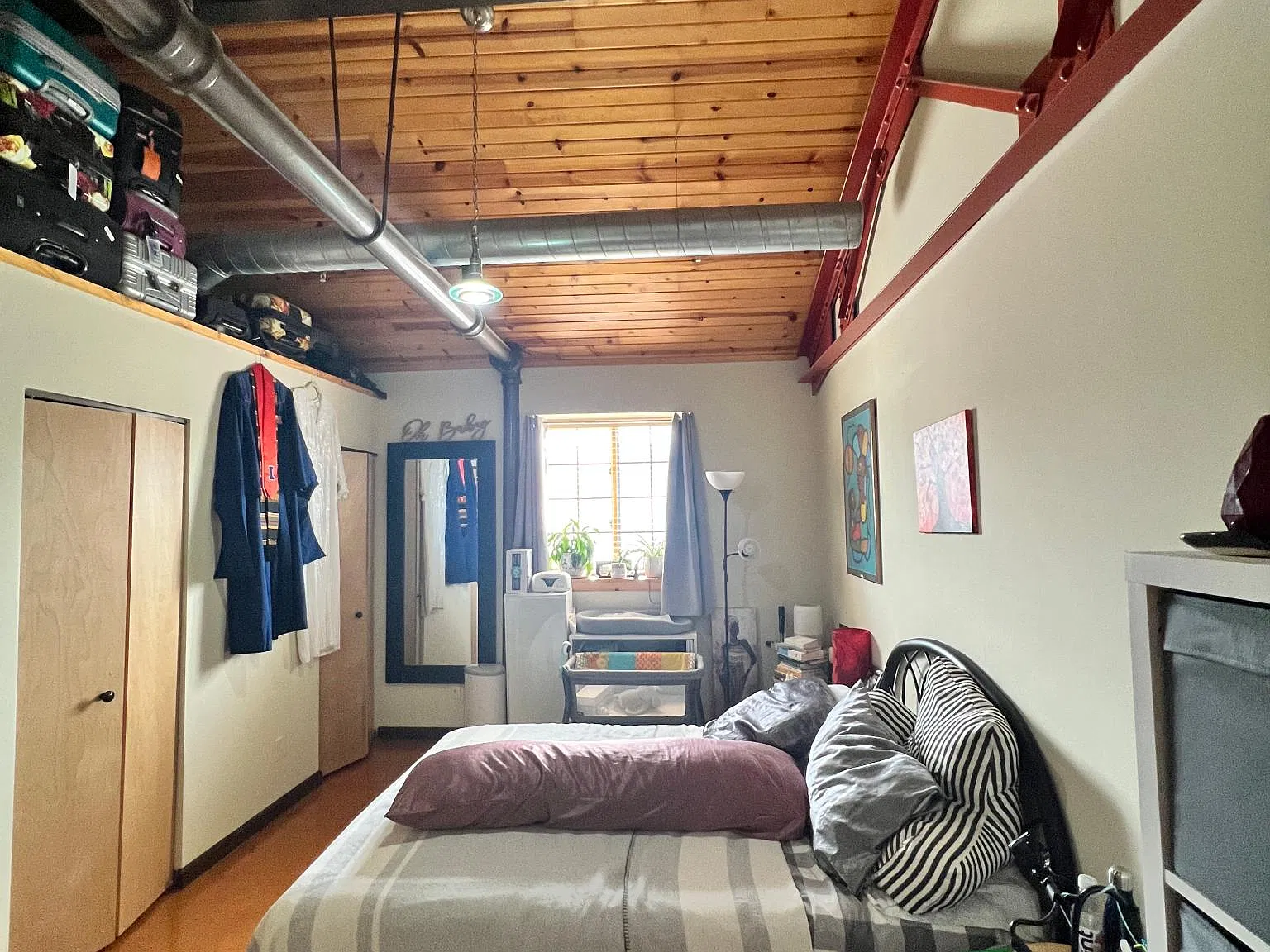 723 S Neil St — Photo 3
