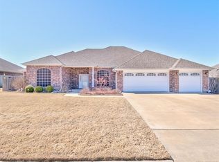 1007 Terri Dr, Bartlesville, OK 74006