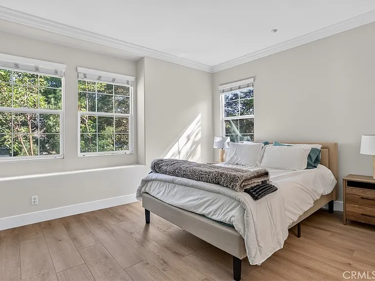 53 Sheridan Ln — Photo 18