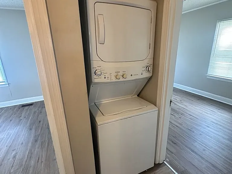 505 Flegal Ave — Photo 12