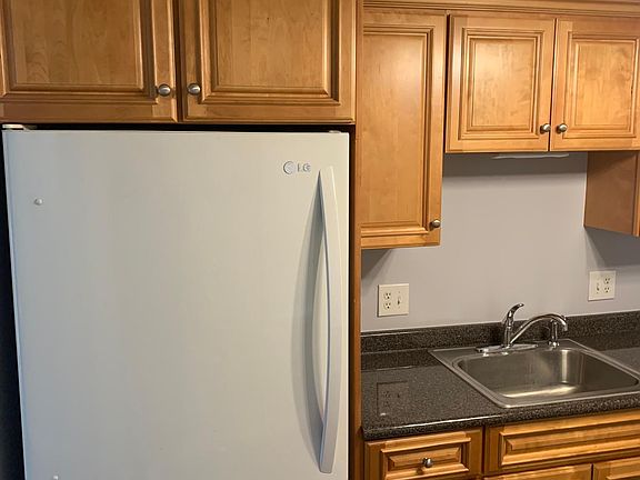 4th image of 1556 Thames Dr