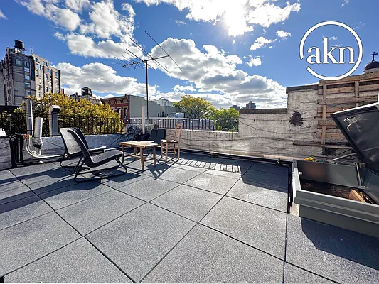 Rented by The Agency | media 6