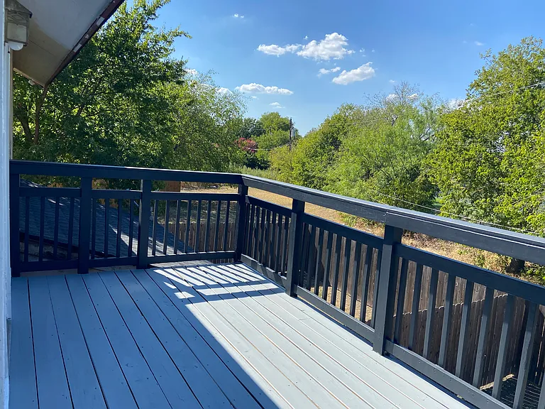 219 Meadow Ct #B — Photo 13