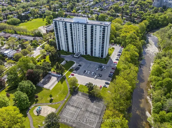 420 Mill Rd #1007, Toronto, ON M9C 1Z1