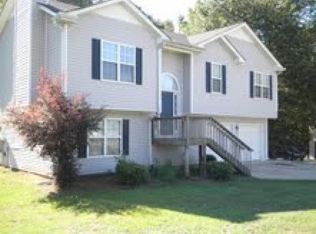 205 Glenn Fuller Cir, Commerce, GA 30529