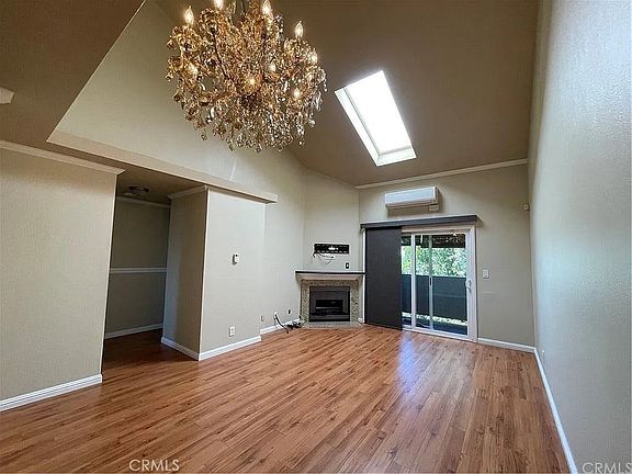 3rd image of 1123 Junipero Ave APT 7