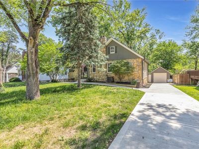 5509 Reeds Rd, Mission, KS, 66202