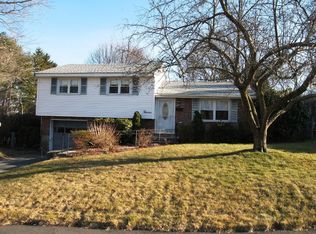 12 McKinley Rd, Norwood, MA 02062