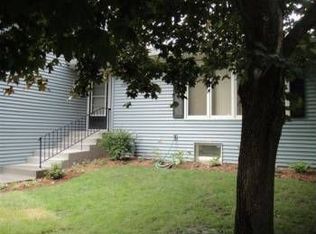 1059 Douglas Rd, Mendota Heights, MN 55118