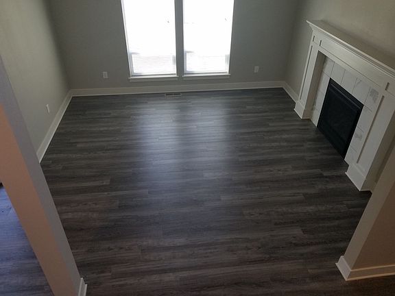 2nd image of 795 Rabbit Run St #795
