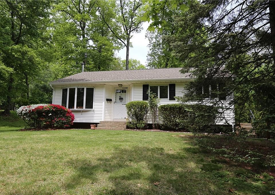 1st image of 13 Windmill Ln